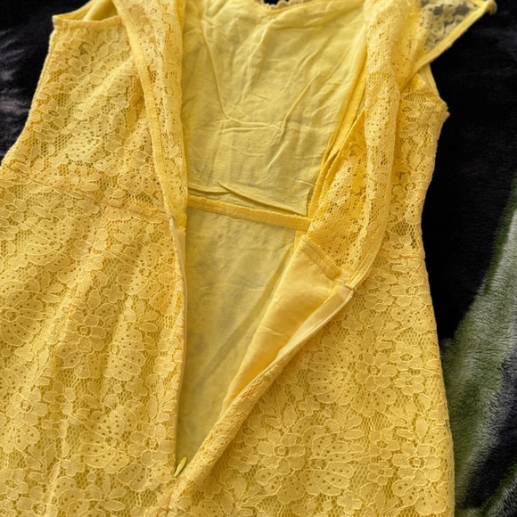 Forever 21 Medium Yellow Women’s Dress - Picture 3 of 5